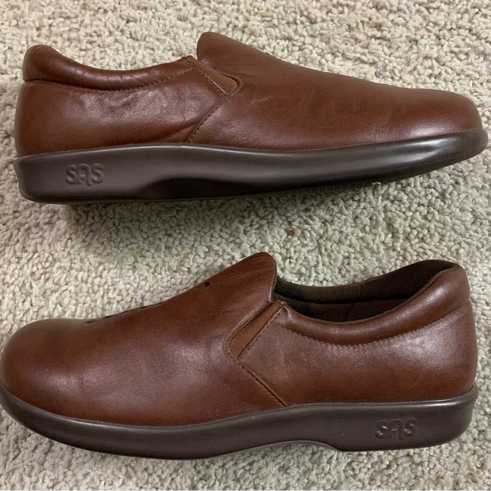 Women's SAS San Antonio Shoe Co BROWN Leather VIVA Slip-On LOAFER Comfort SHOES